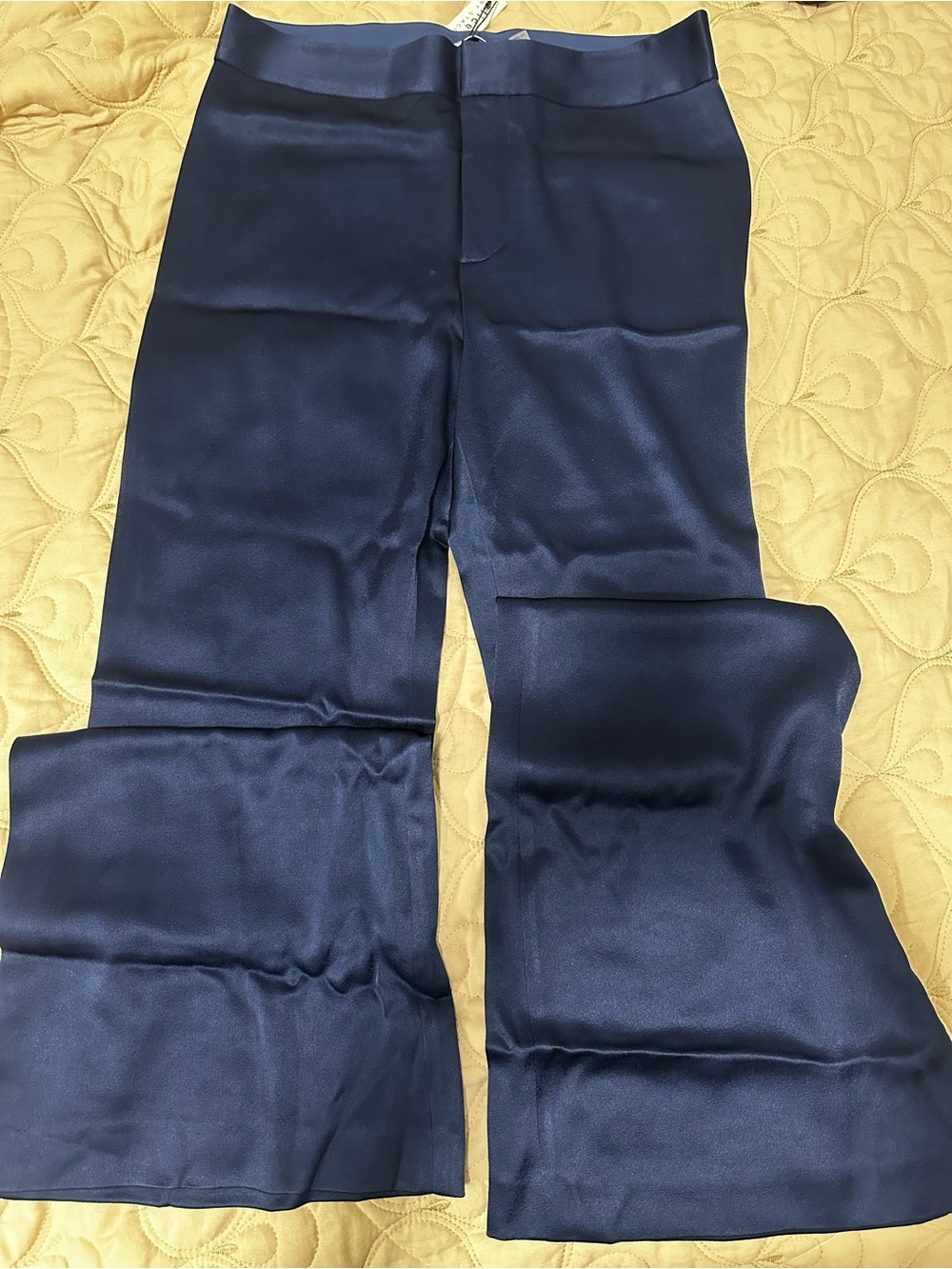 Alice + Olivia women’s Navy Satin Dress Pants